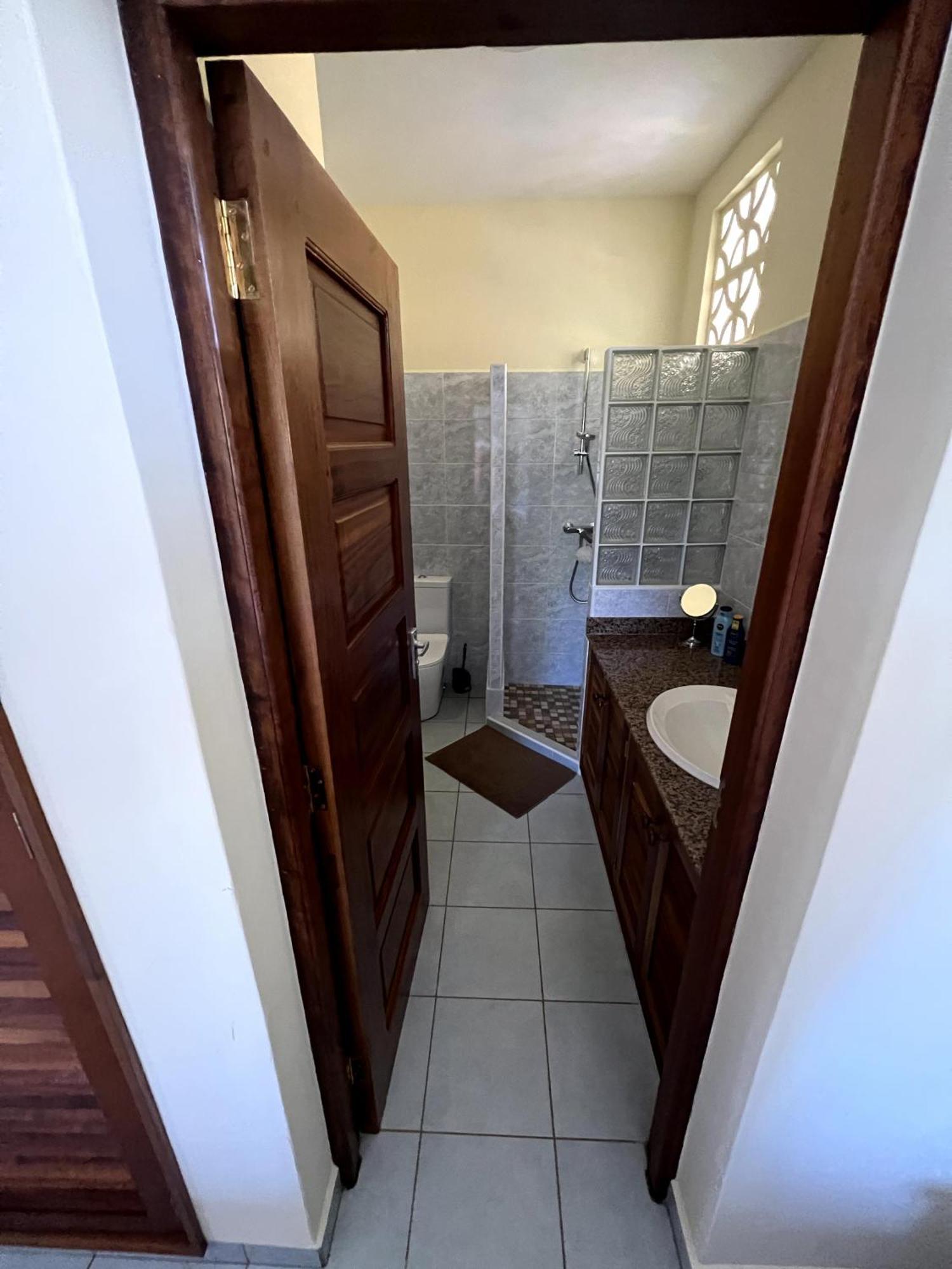 דיאני ביץ' Paradiesische Villa Maisha Mazuri Mit Pool. Terrasse Und Personal מראה חיצוני תמונה