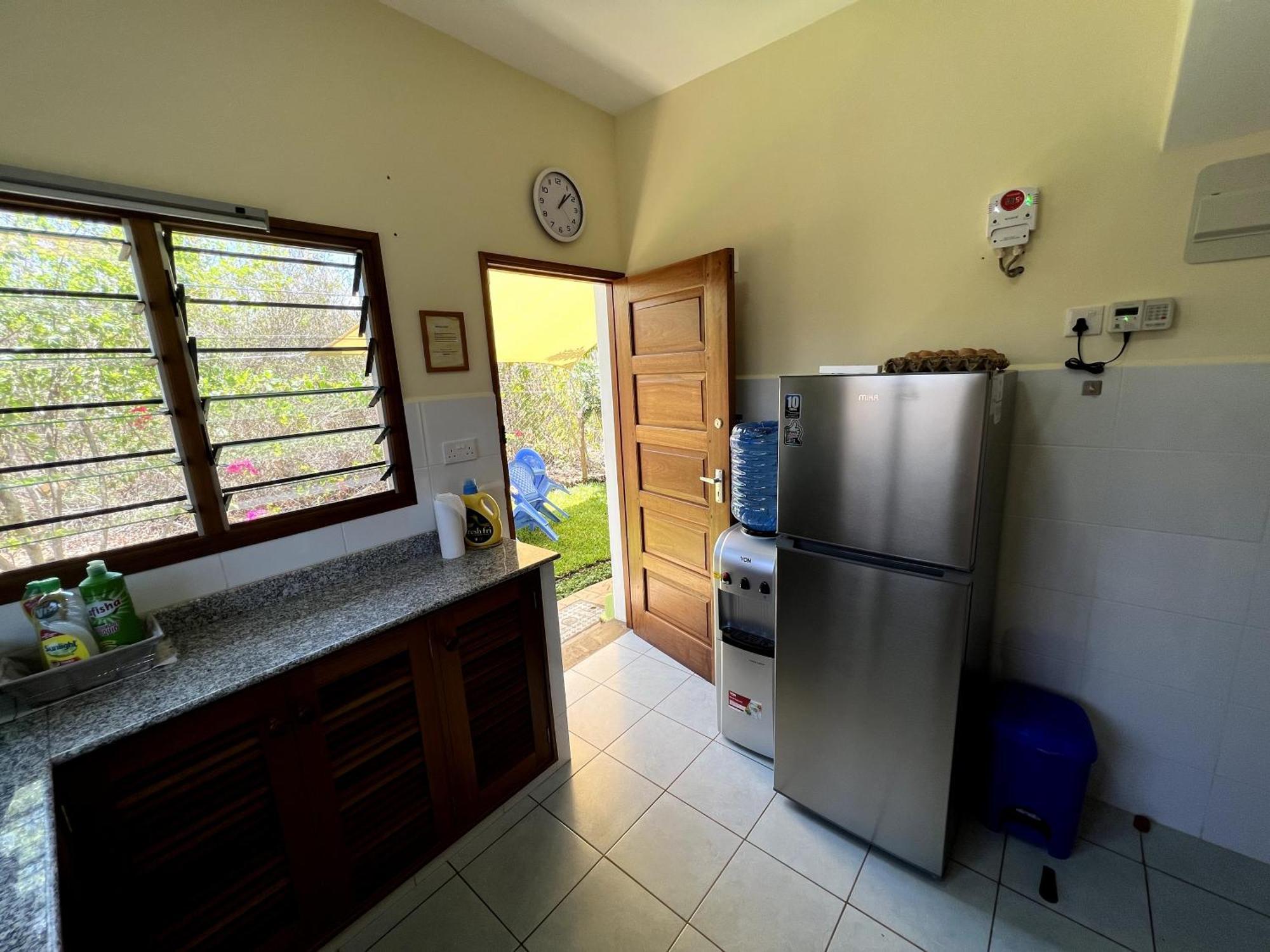 דיאני ביץ' Paradiesische Villa Maisha Mazuri Mit Pool. Terrasse Und Personal מראה חיצוני תמונה
